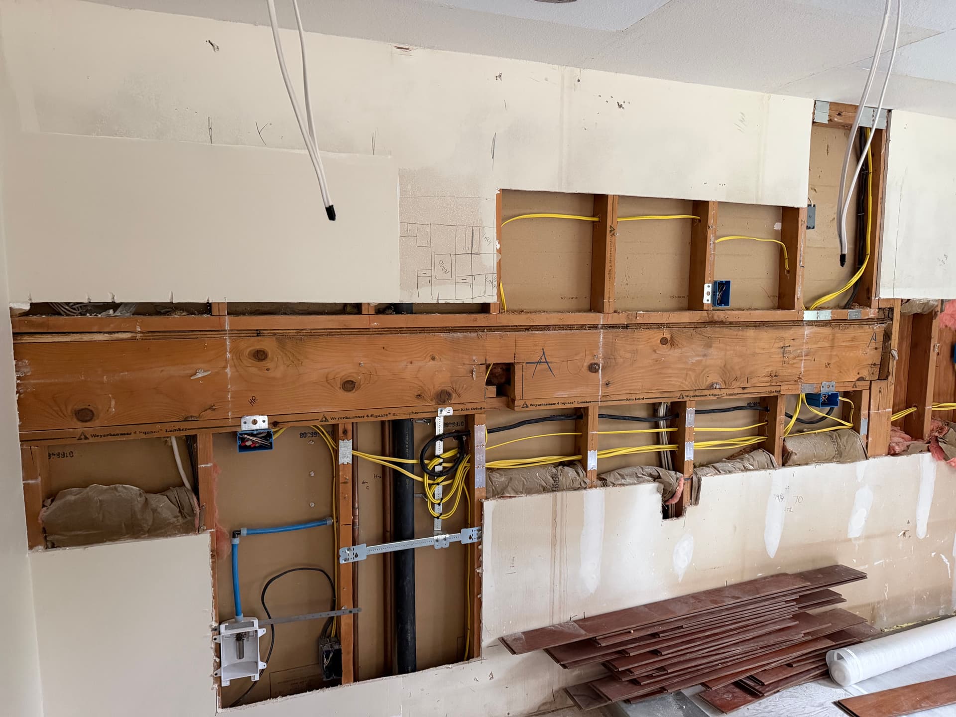 Gallery photos for Woodinville Kitchen Remodel Gets a Full Electrical Overhaul: Image #6