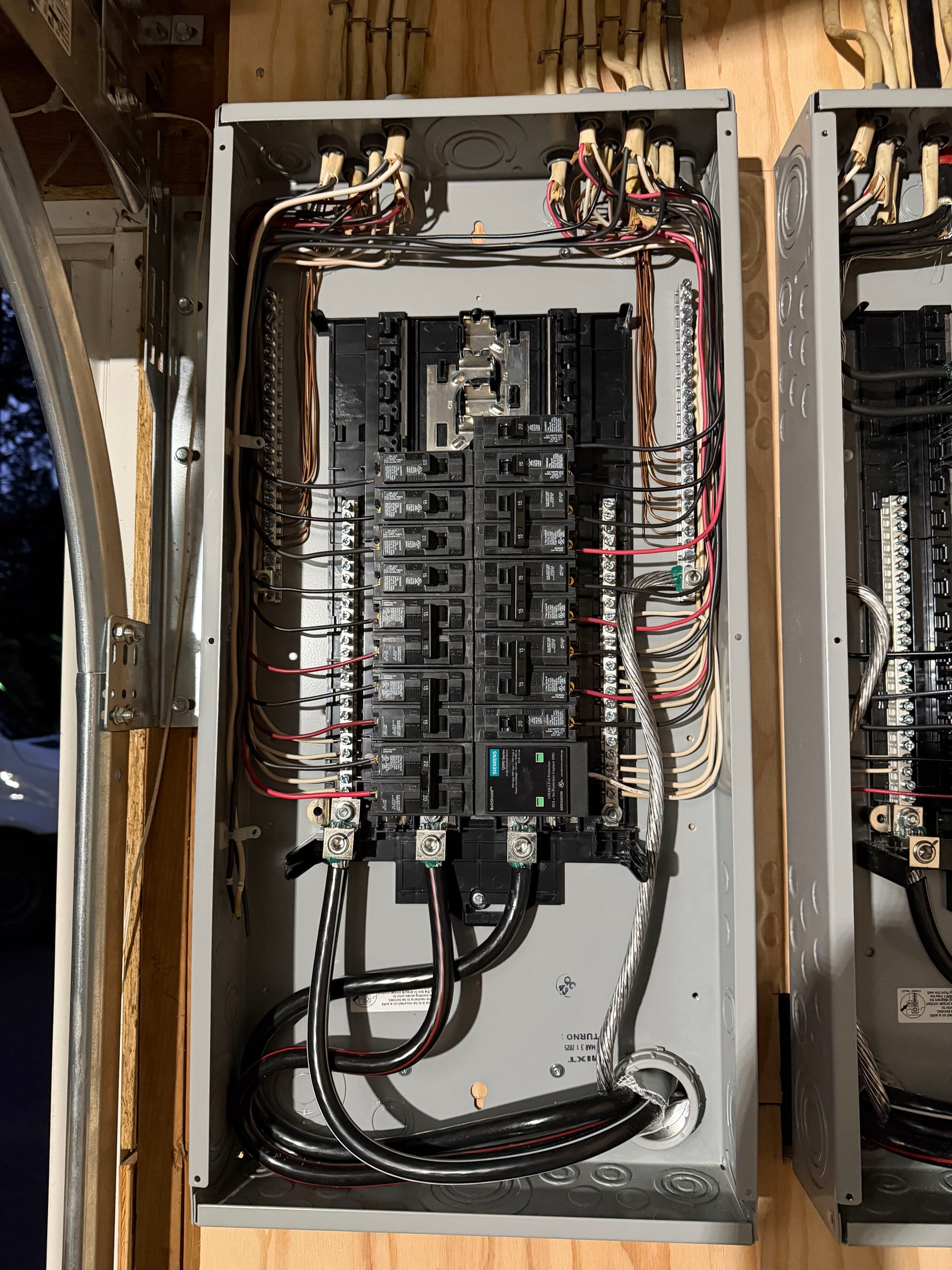 Gallery photos for Dual 200-Amp Panel Replacement With New Meter Disconnect: Image #4