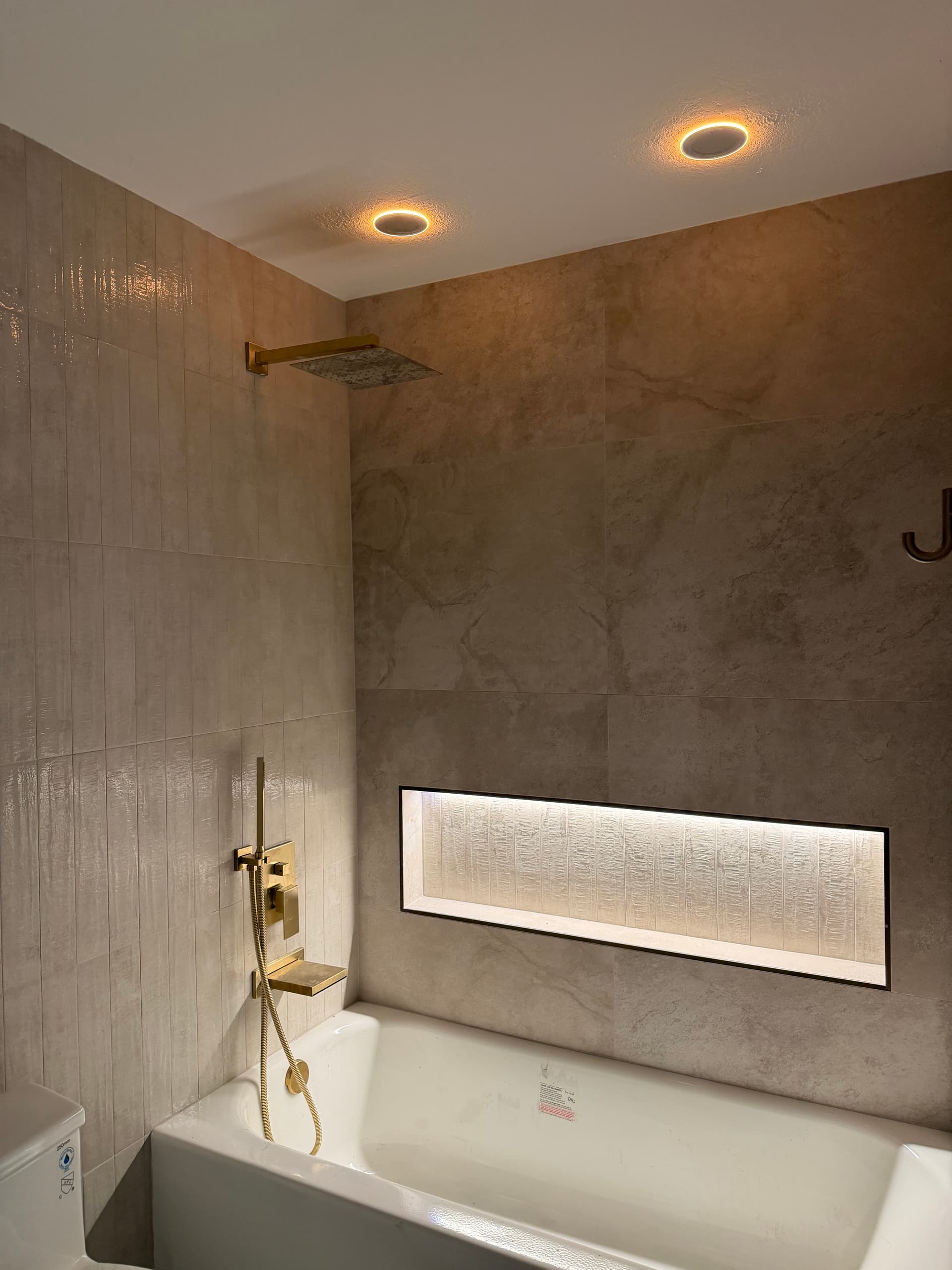 Gallery photos for Full Home Lighting Redesign Done Right in Bothell: Image #5